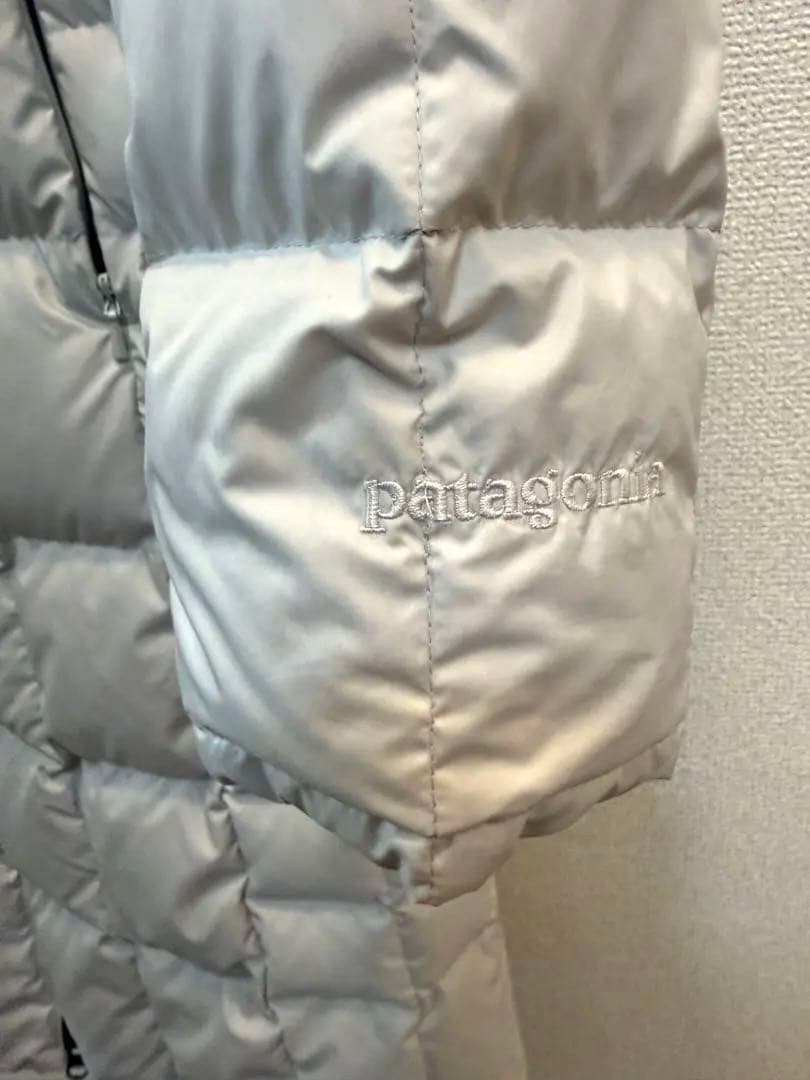 【美品】パタゴニア ダウンコート Aライン　ホワイトに近いグレー