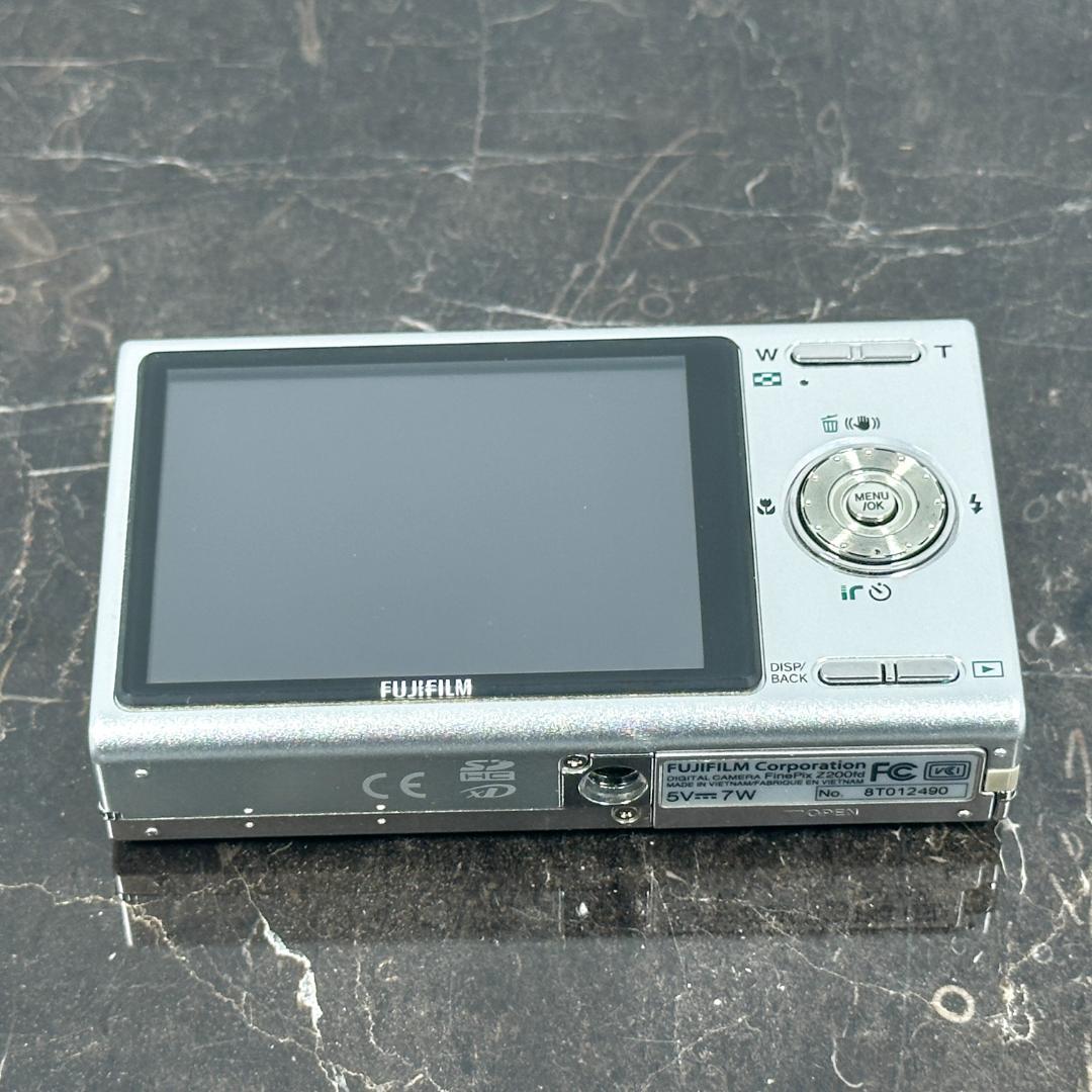FUJIFILM 富士フイルム FinePix Z200fd　シルバー