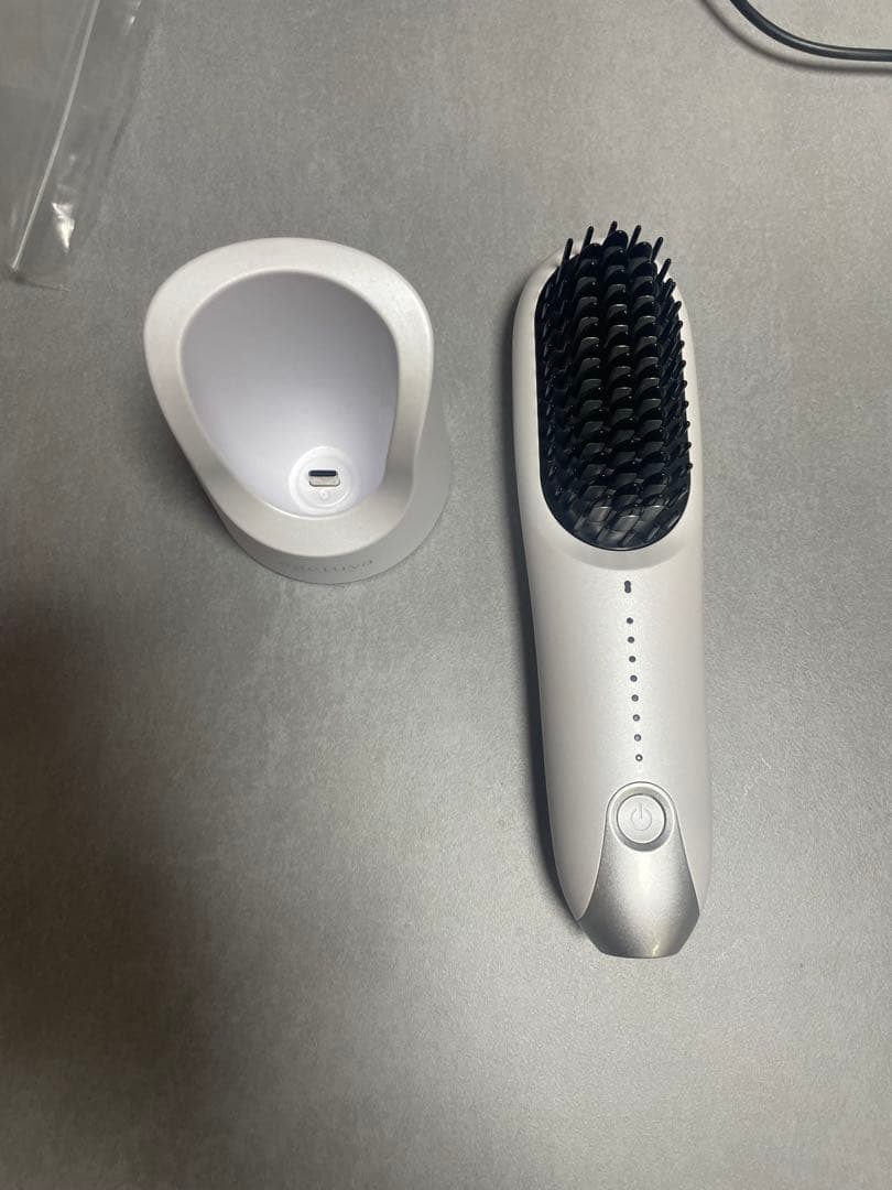 agetuya ブラシヘアアイロン 充電スタンドADORIC beautyつき