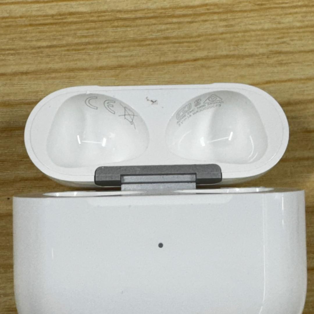 763 Apple Air Pods 第3世代