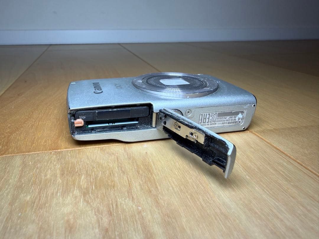 動作品 キャノン PC2333 IXY200 コンパクトデジタルカメラ デジカメ