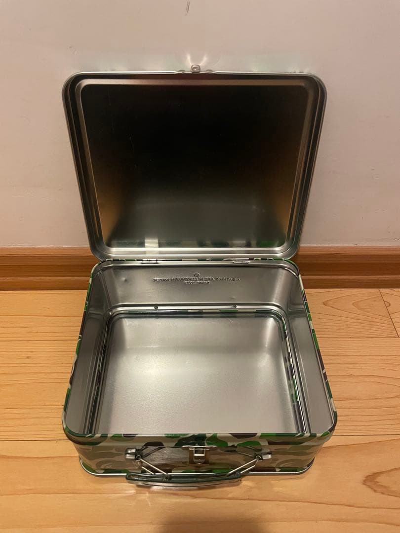 A Bathing Ape 迷彩メタルボックス　缶ケース