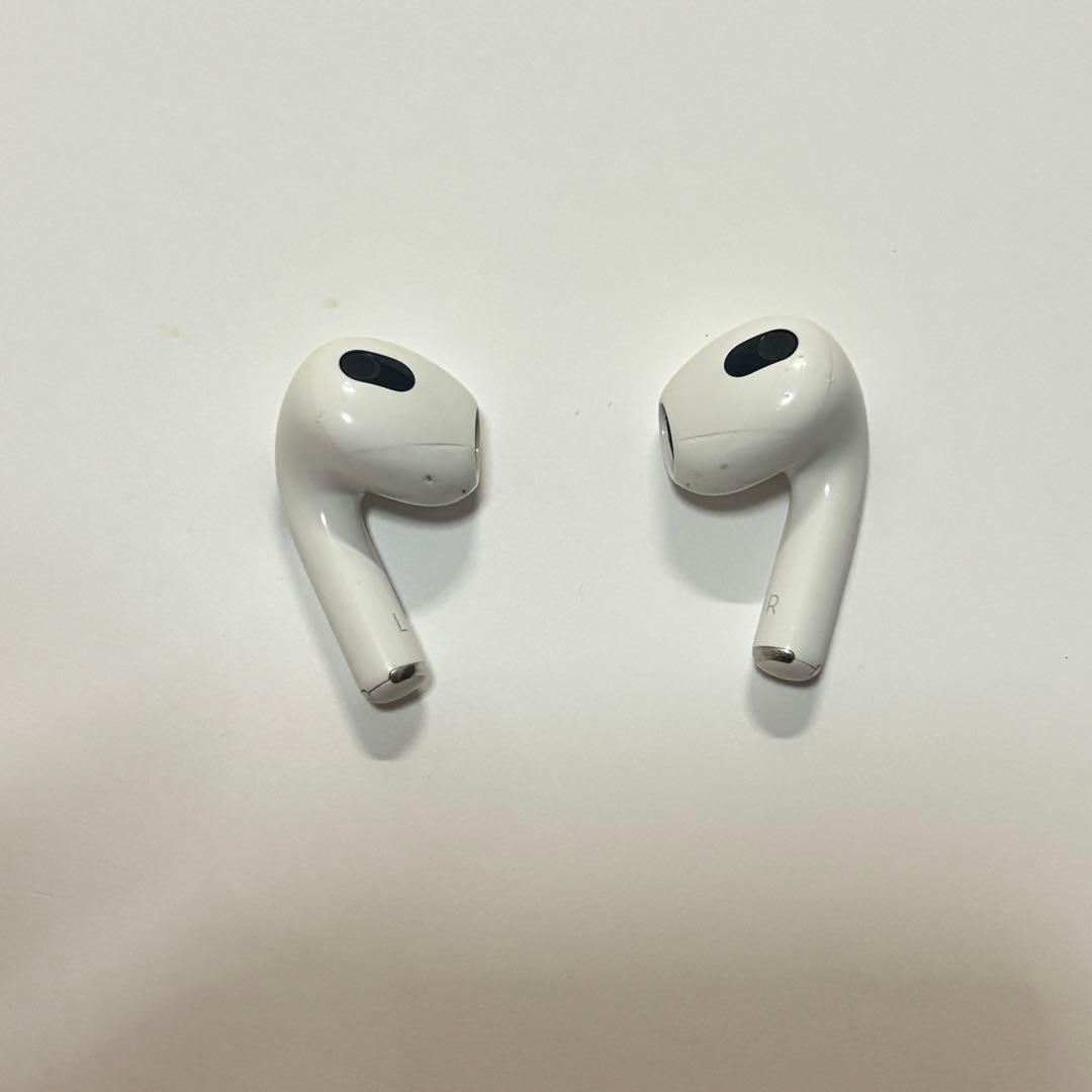AirPods 第3世代本体 充電ケース付き ホワイト