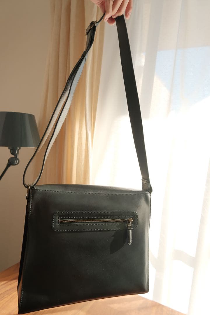 マザーハウス アンティークB5ショルダーバッグ