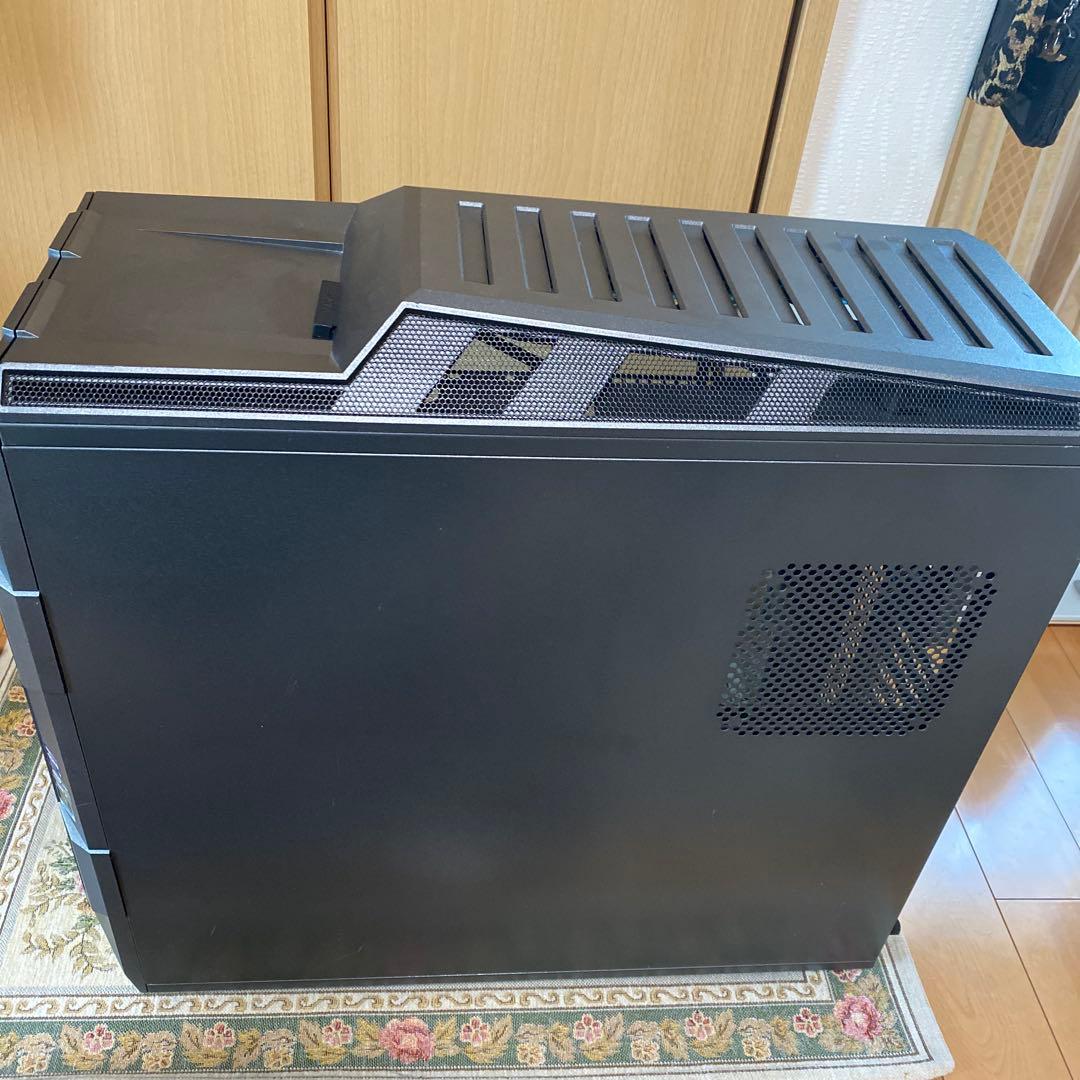 In Win GRone Grey PCケース