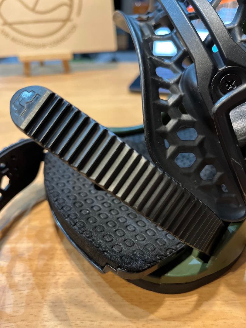 UNION ATLAS ビンディング M オリーブ