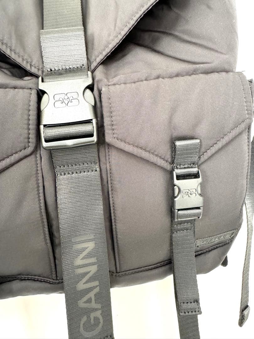 GANNI リュック　黒