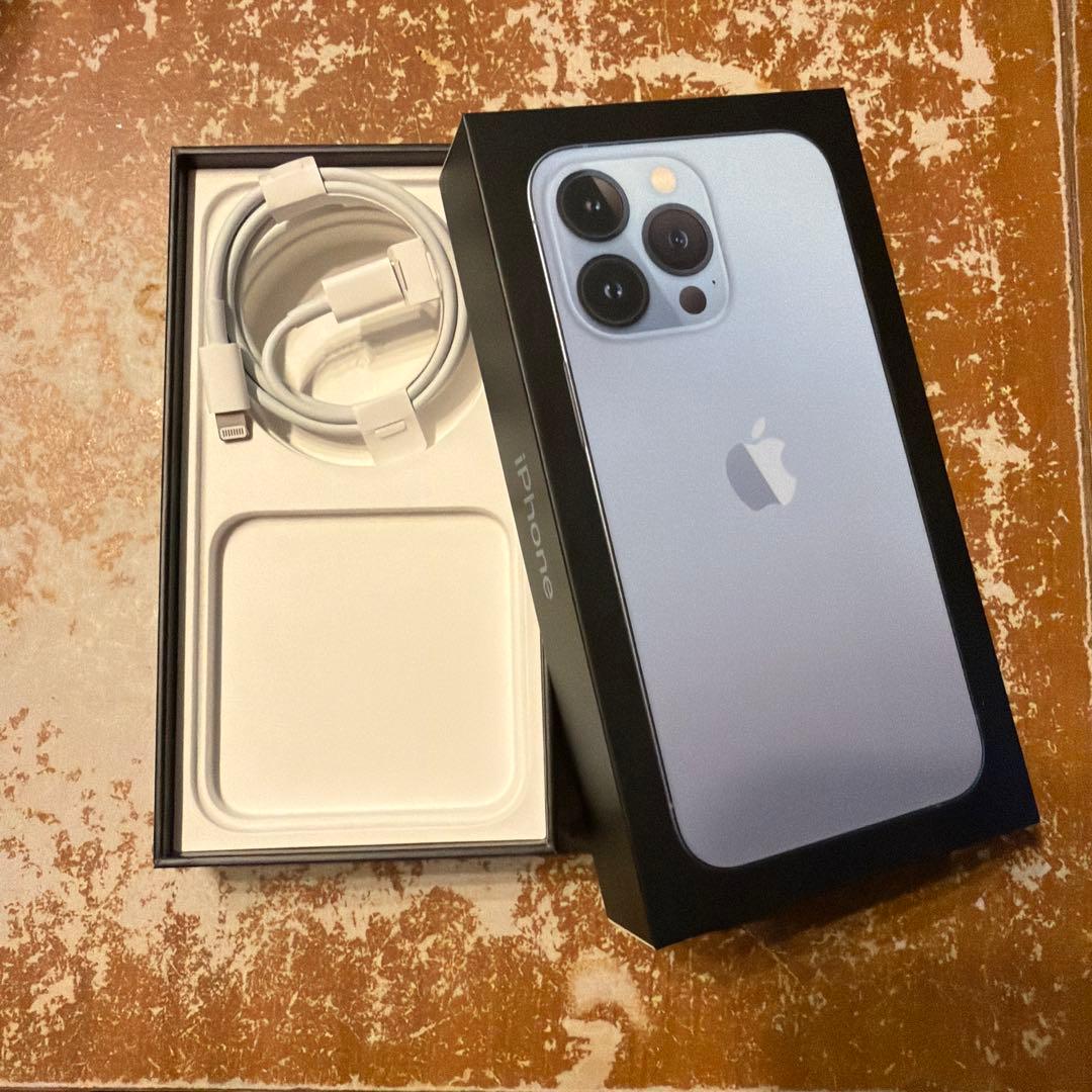 Apple iPhone13pro 256GB SIMフリー