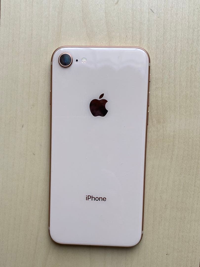 美品アイホン8 64GB