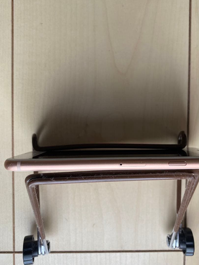 美品アイホン8 64GB