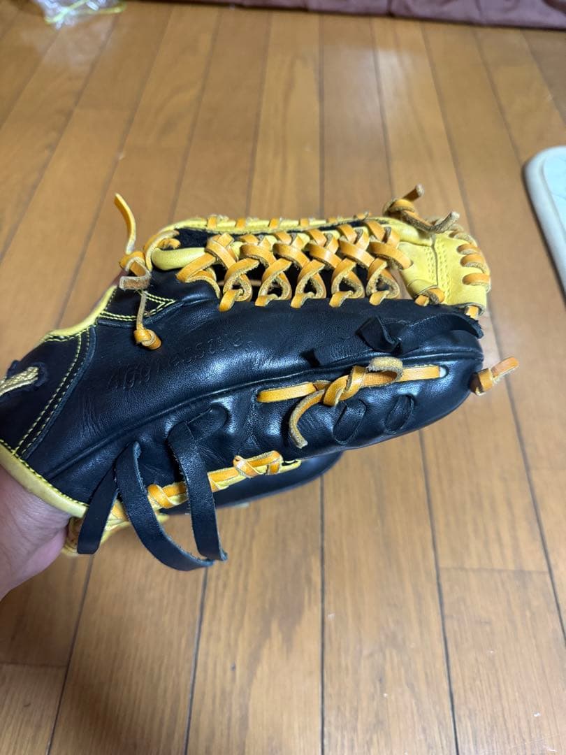 Slagger 軟式グローブ 黒/黄 収納袋付き