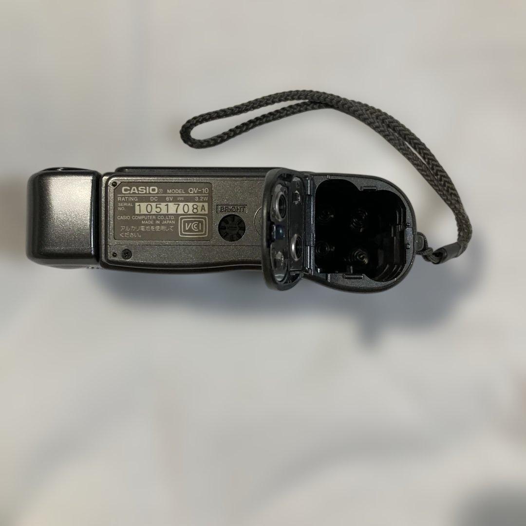 CASIO デジタルカメラ グレー