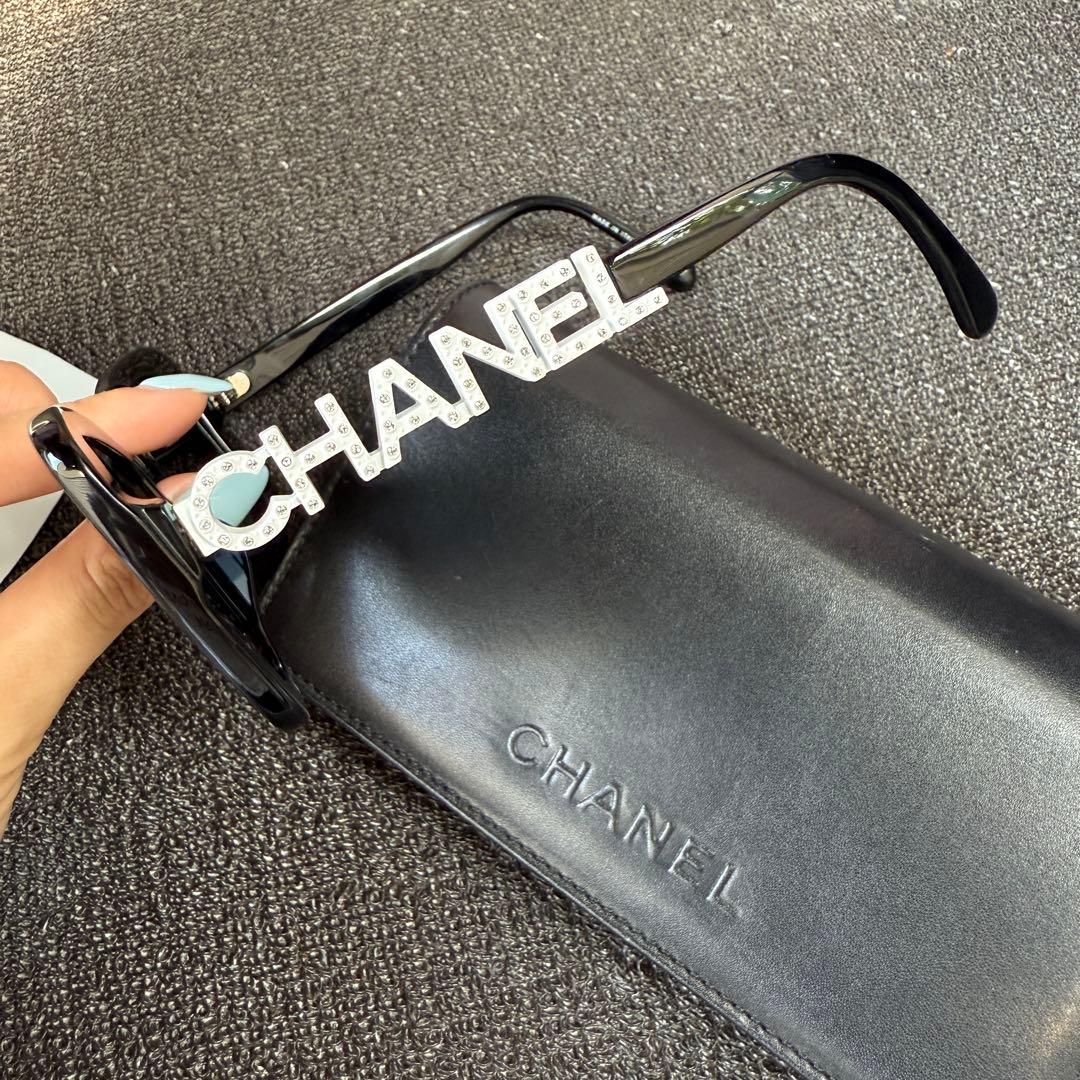 CHANEL ブラック サングラス ケース付き