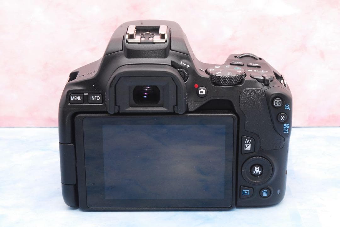 キャノン Kiss X10◎一眼レフカメラ◎高性能STM＆超望遠◎Wi-Fi