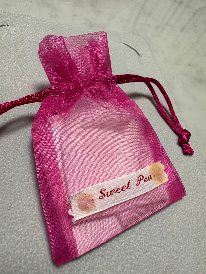 sweetpea 片耳ピアス