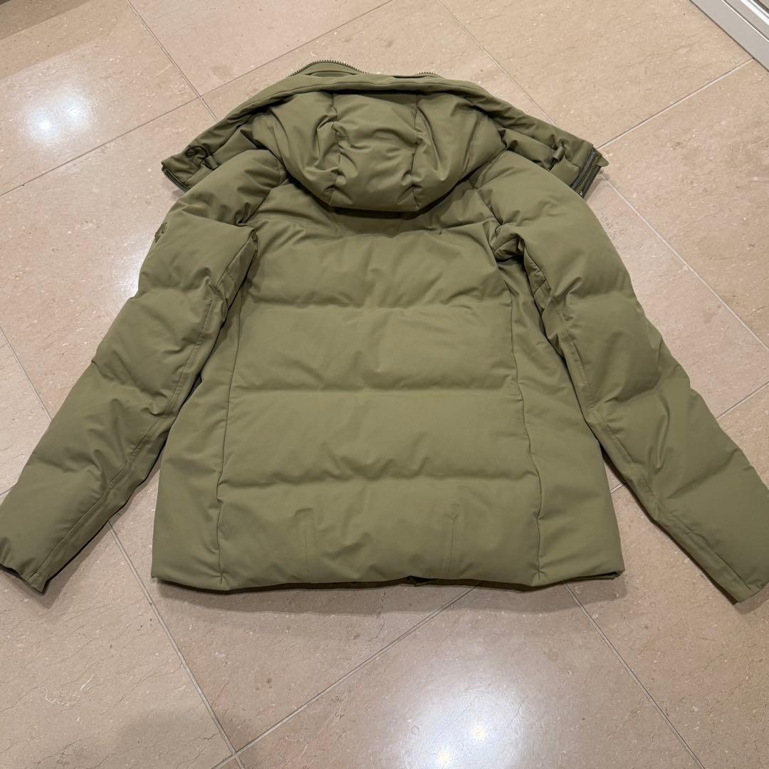 水沢ダウン　レディース　Lサイズ　カーキ