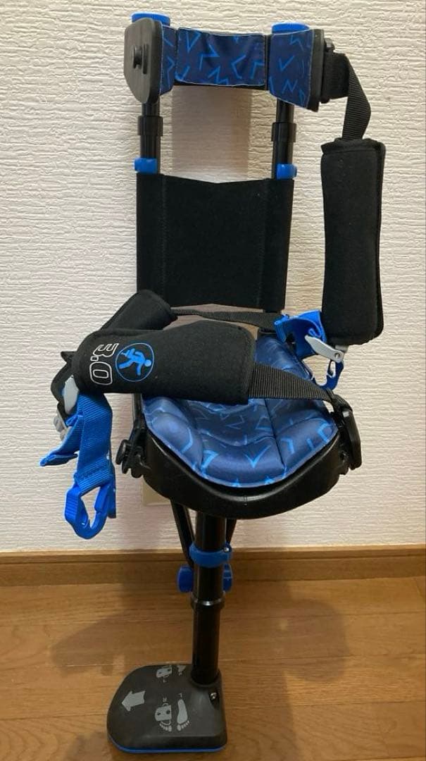 アイウォークフリー　iWALK Free 3.0 ハンズフリー　松葉杖