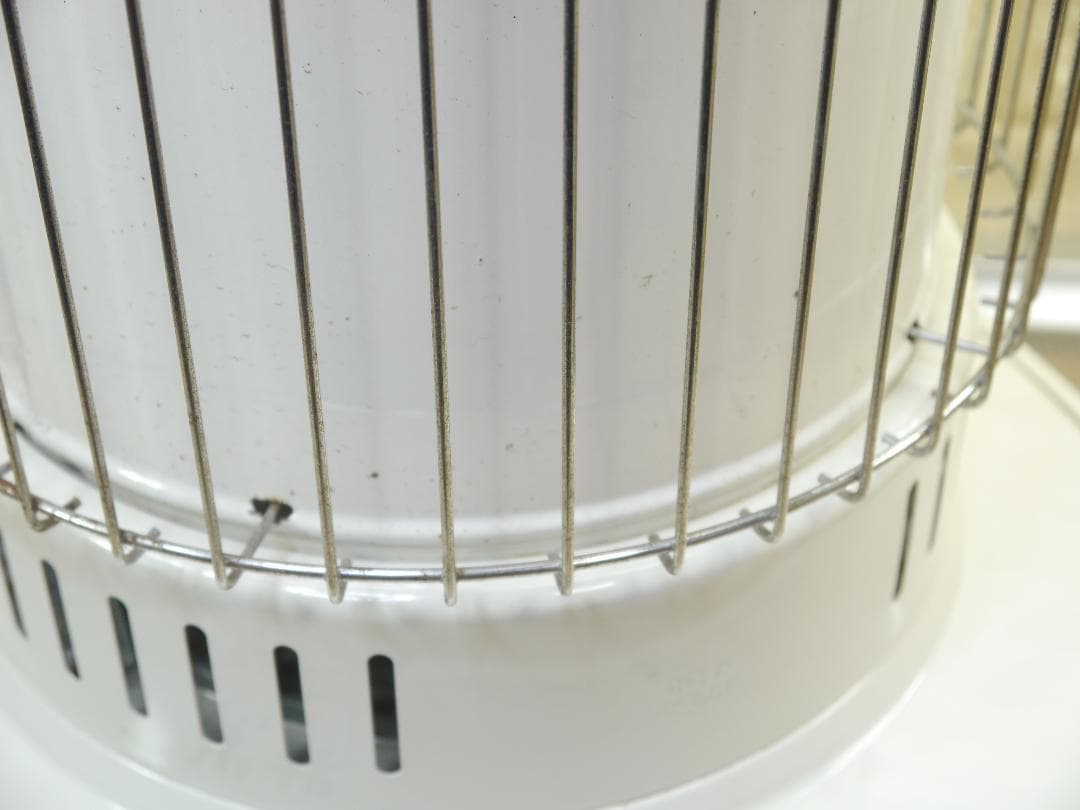 送料込み◆2013⑥◆コロナ　灯油ストーブ 円筒形 ホワイト