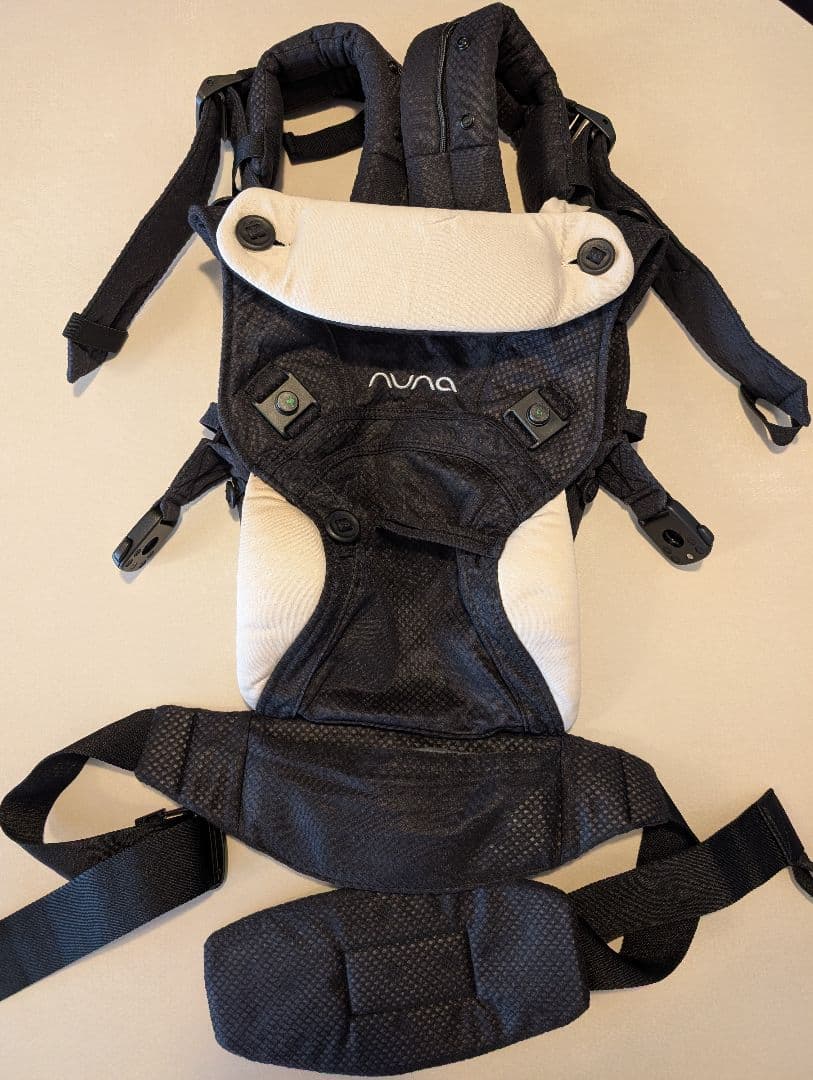 【美品】Nuna ヌナ ベビーキャリア カドル クリック キャビア