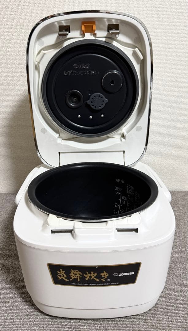 【美品】象印 炎舞炊き 圧力IH炊飯ジャーNW-PS10 動作保証