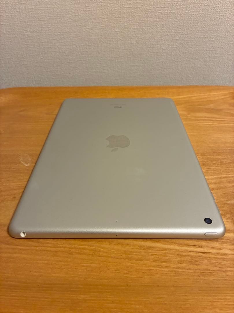 Apple iPad (第7世代) 32GB シルバー Wi-Fiモデル