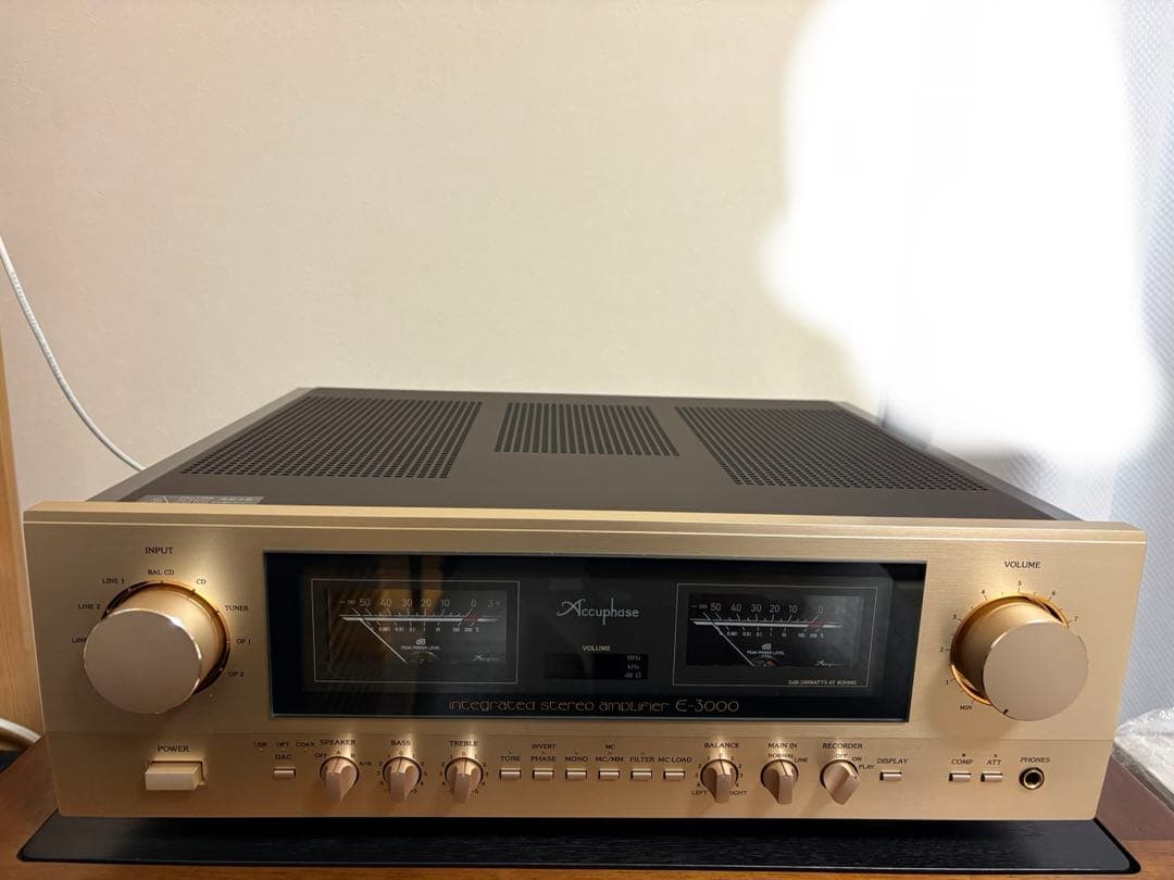 Accuphase E-3000 プリメインアンプ
