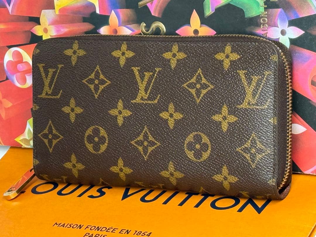 極美品！LOUIS VUITTONルイヴィトン　ジッピーウォレット長財布