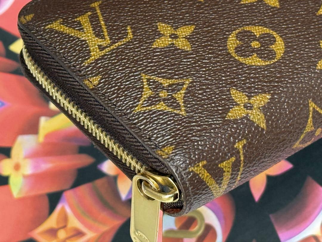 極美品！LOUIS VUITTONルイヴィトン　ジッピーウォレット長財布