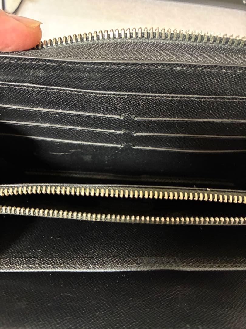 ルイヴィトン ダミエ グラフィット ジッピーオーガナイザー