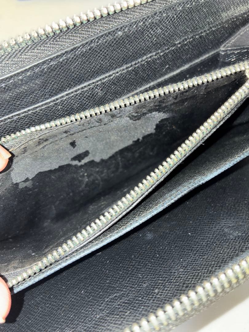 ルイヴィトン ダミエ グラフィット ジッピーオーガナイザー
