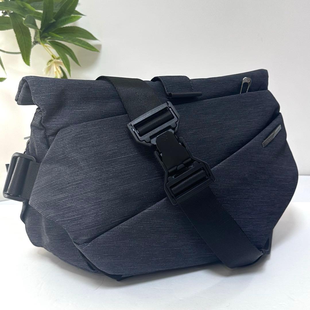 【使用感少ない】R1 NIID × URBANATUREスリングバッグ