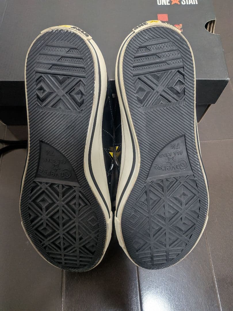 ONE STAR ブラック/レッド スニーカー