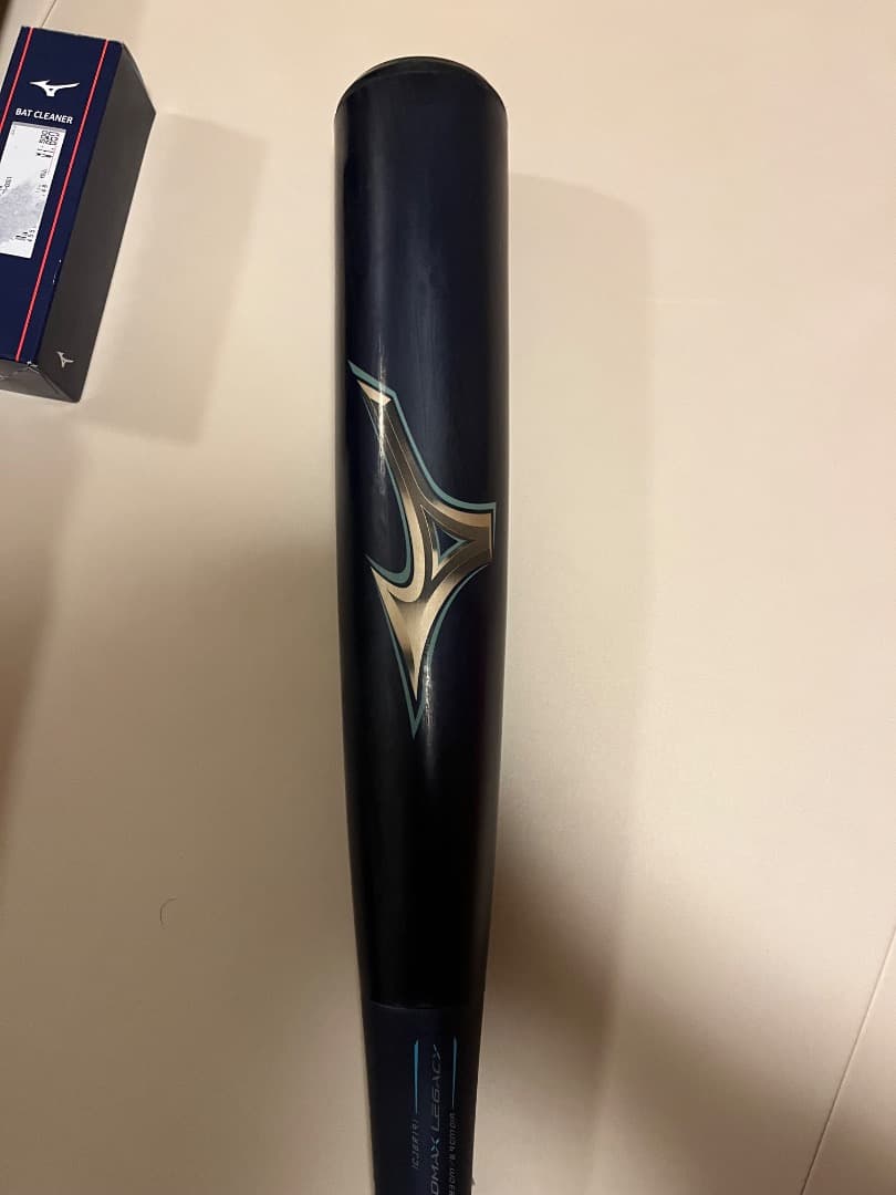 美品　ミズノビヨンドマックスレガシー83センチ（ケース付き）