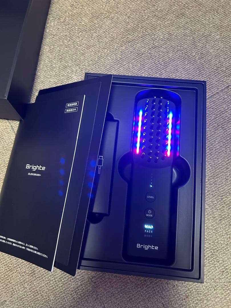 ブラシ型美顔器 エレキブラシプラス