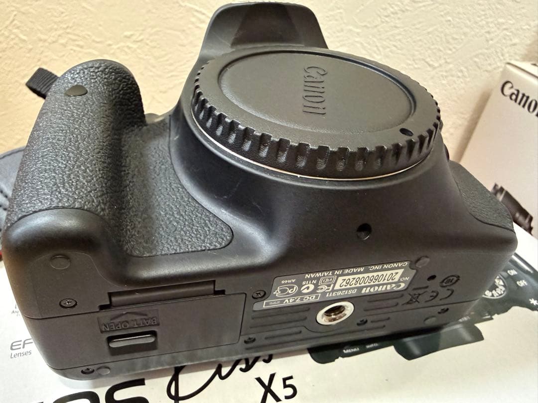 年末年始特別価格‼️Canon EOS Kiss X5 ダブルズームキット