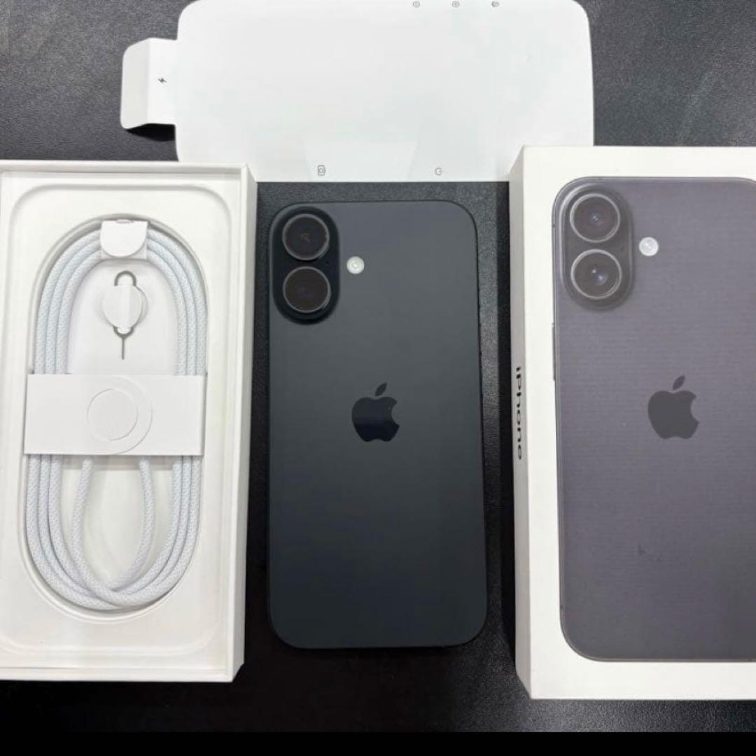 【極美品】iPhone16 128GB ブラック SIMフリー