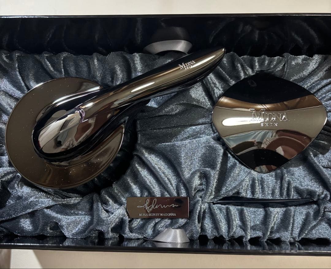 MDNA SKIN リジュビネーターセット