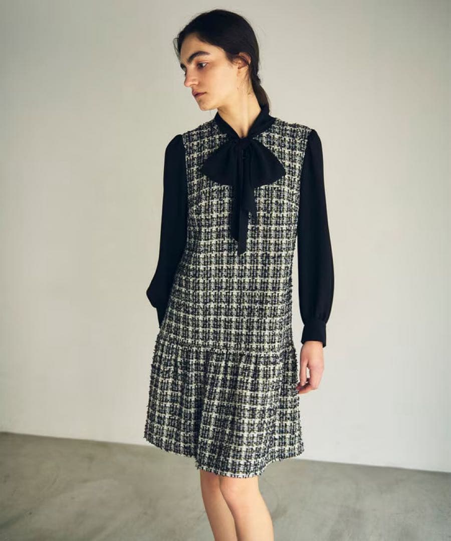 ツイードリボン付きノースリーブワンピース