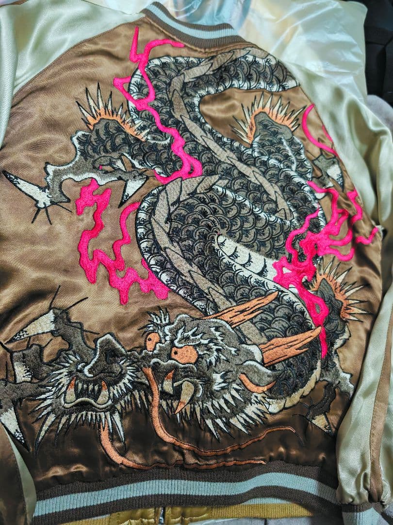 百花繚乱 美品 日本 限定 スカジャン 大龍刺繍 vintage 2面使う
