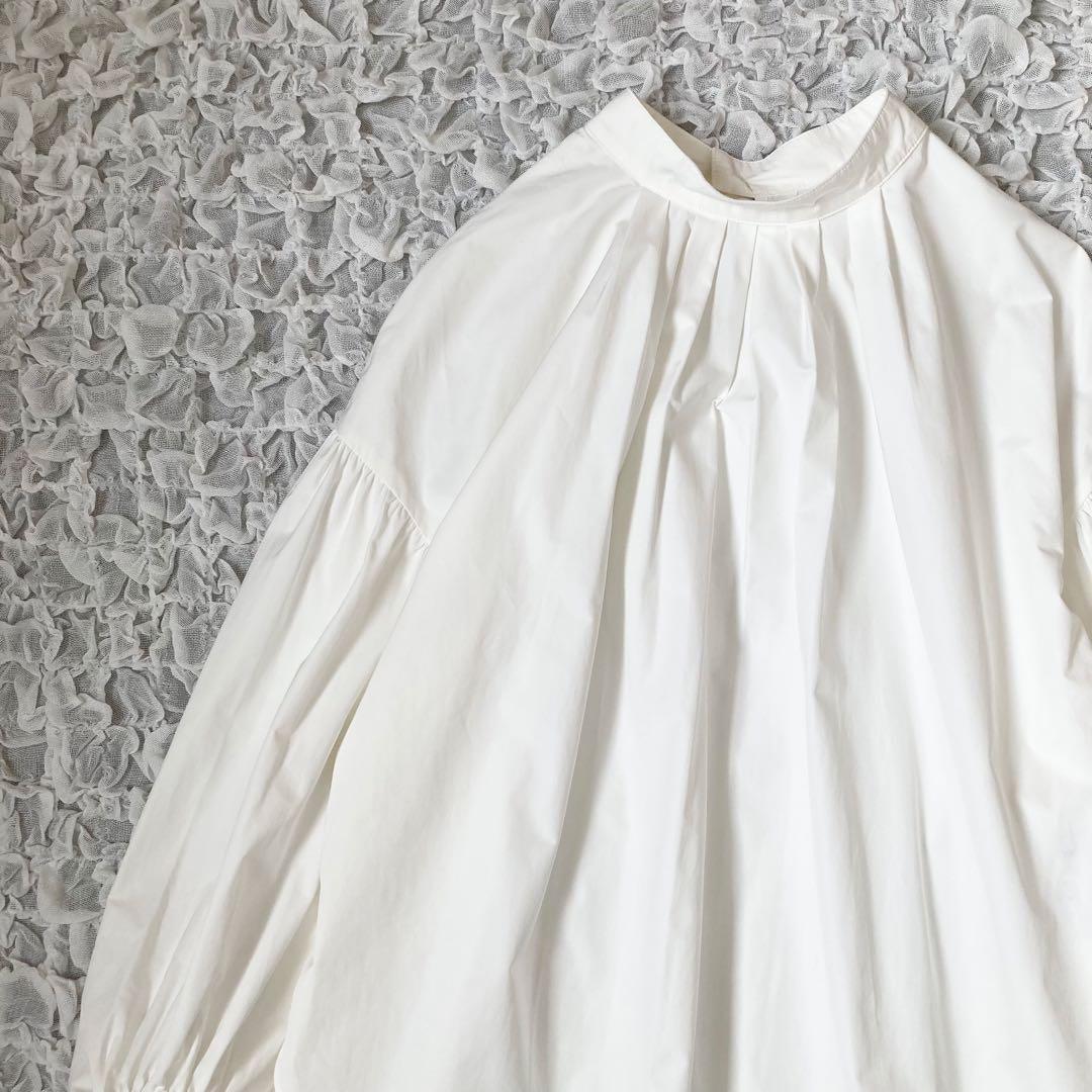 ADORE アドーア　スタンドカラーブラウス　M L 白　袖ボタン　ボリューム袖