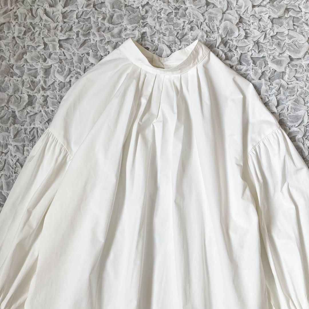 ADORE アドーア　スタンドカラーブラウス　M L 白　袖ボタン　ボリューム袖