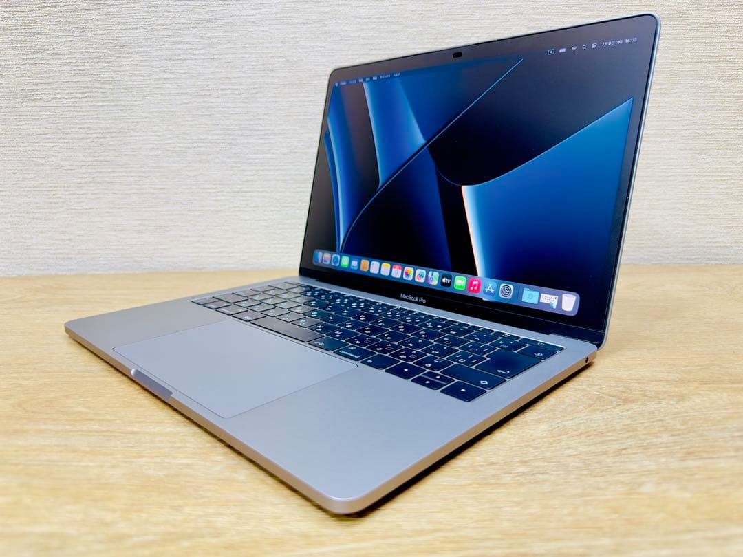 MacBook Pro【OS2022年／SSD 512GB／ ほぼ新品バッテリー