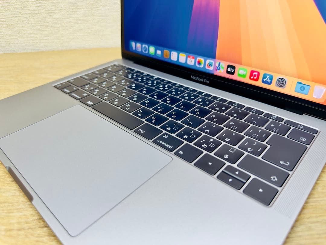MacBook Pro【OS2022年／SSD 512GB／ ほぼ新品バッテリー