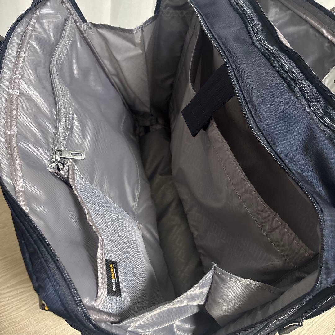 お値下げ[美品] ace. ビジネスバッグ　B4収納可　ネイビー