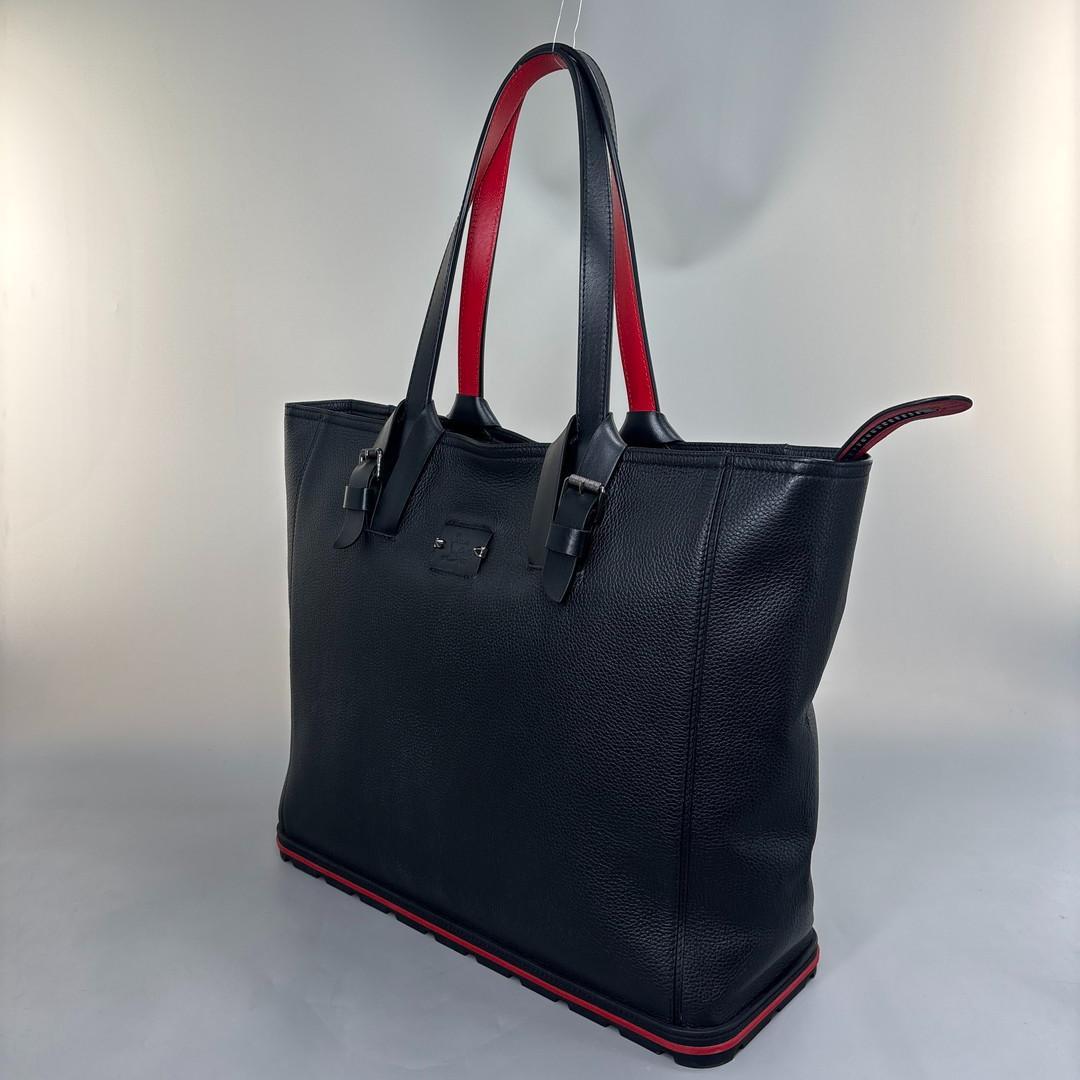 新品同様 クリスチャンルブタン カバイカー トートバッグ ハンドバッグ メンズ