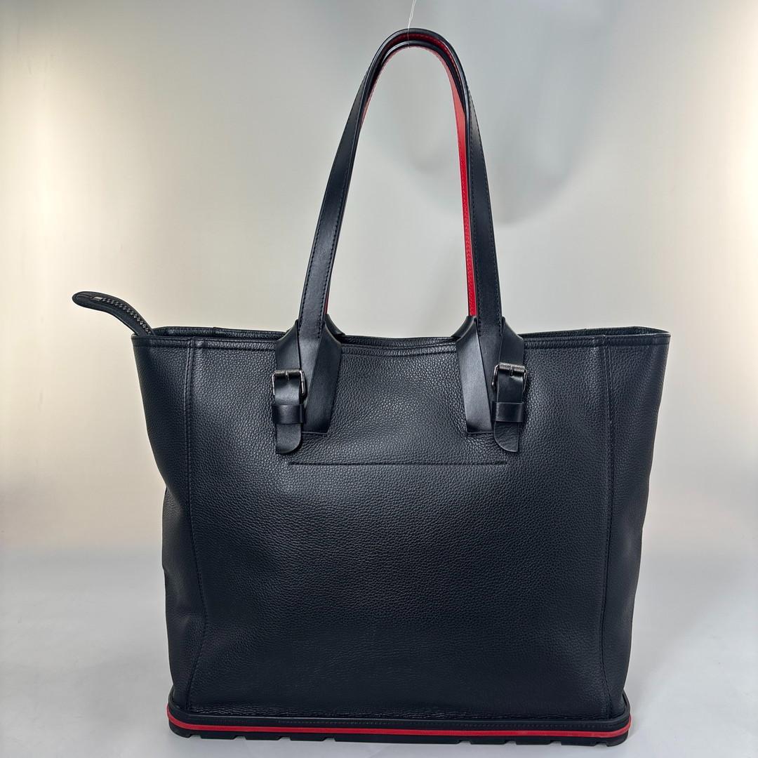 新品同様 クリスチャンルブタン カバイカー トートバッグ ハンドバッグ メンズ