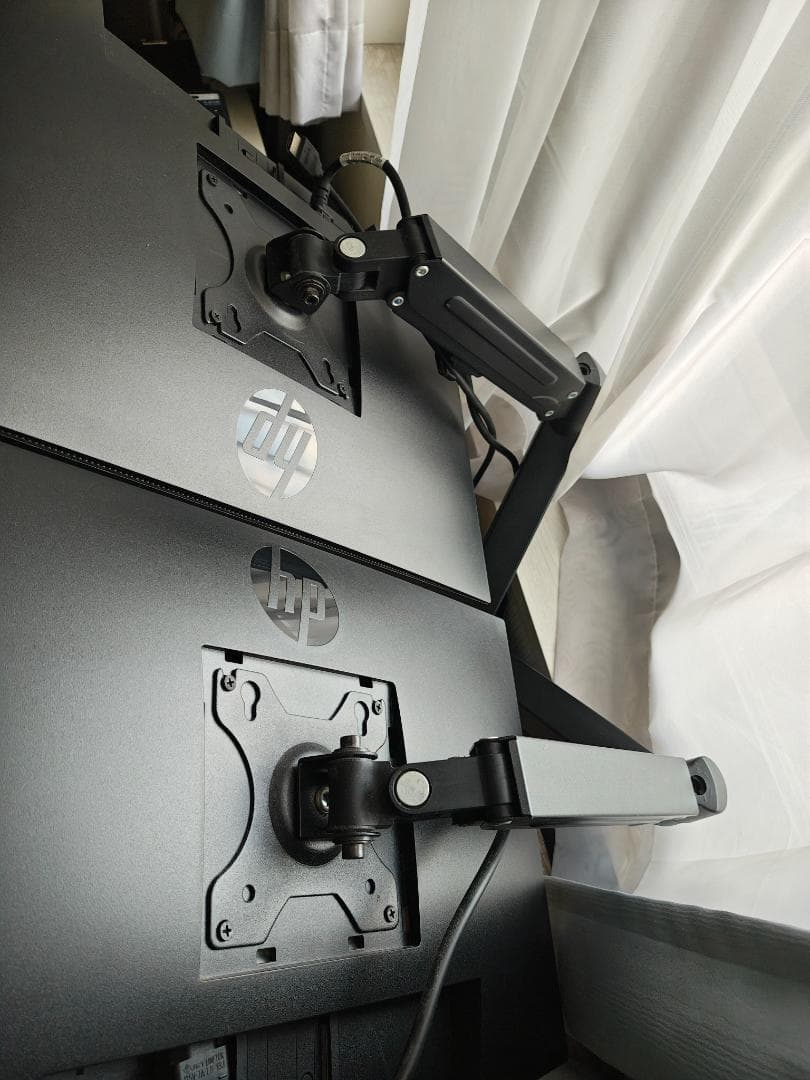 デュアルモニター　アーム付き