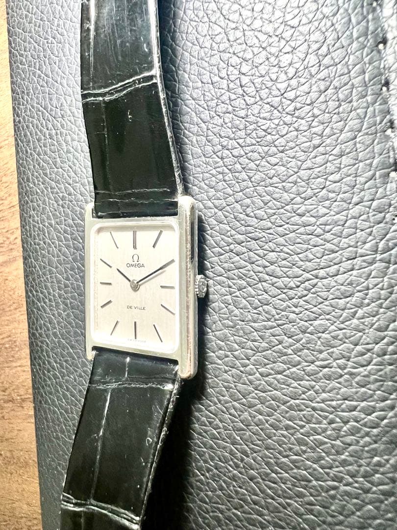 Omega tank vintage 手巻き美品