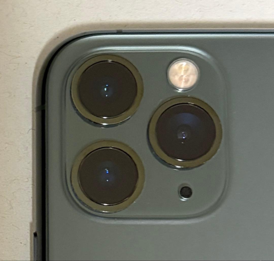 SimフリーApple iPhone 11 Pro 512GB ケース付