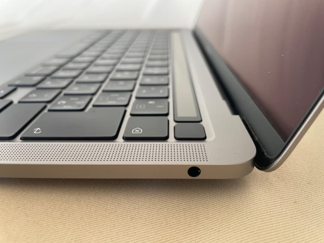 充放電99回 MacBook Pro 13 M1 16GB 1TB　美品